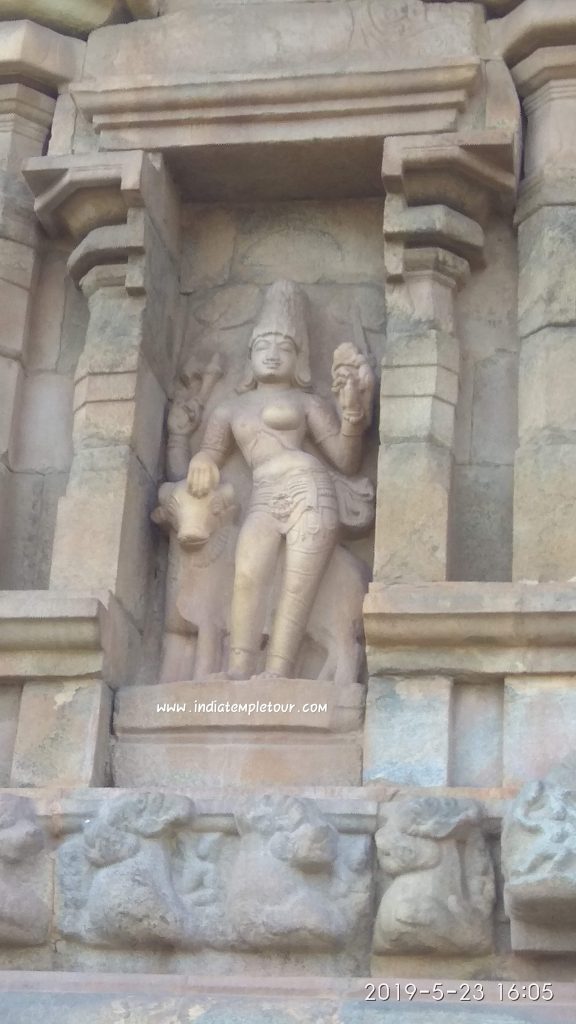 Sri Bragadeeswarar Temple- Gangai Konda Cholapuram