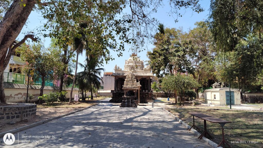 Sri Jurahareswarar /Iravataneswara Temple - Kanchipuram